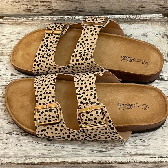 Cheetah Print Two Buckle Footbed Sandals Various Sizes - Picture 2 of 8